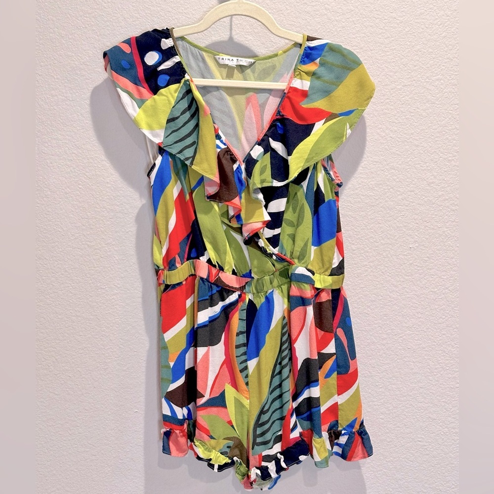 Trina Turk Multicolor Leaf-Print Ruffled Romper - Picture 2 of 8